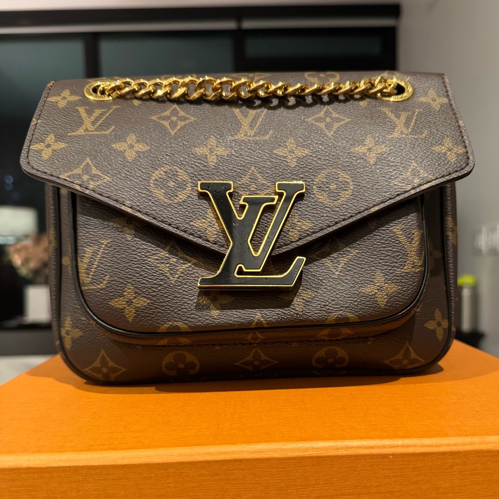 Louis Vuitton Passy NM